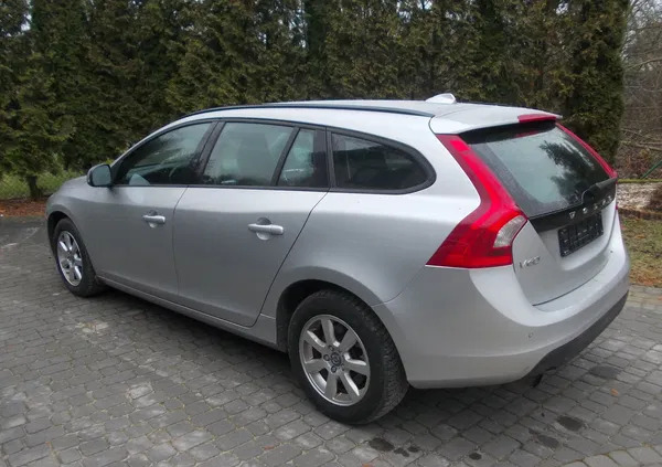 ciechanów Volvo V60 cena 33000 przebieg: 235000, rok produkcji 2013 z Ciechanów